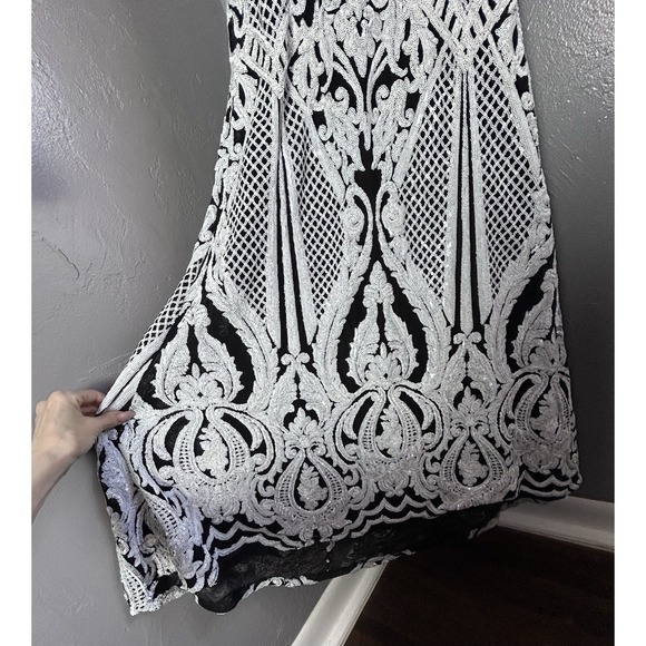 Women's B. Darlin Long Fitted Formal Black And White Sequin Dress Size 2 Prom - Picture 9 of 14